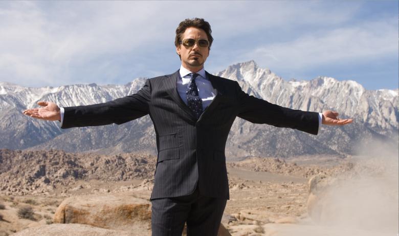 4. Demir Adam Tony Stark-Robert Downey Jr.